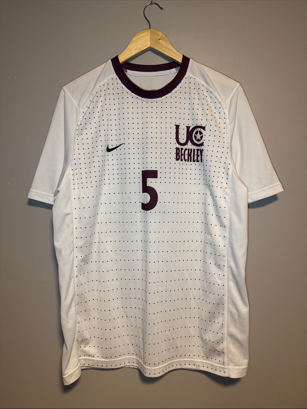 University Of Charleston Soccer Jersey / Nike / Large